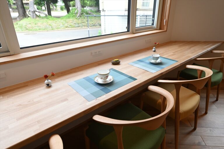 施工例:畳コーナーのある吹き抜けリビング